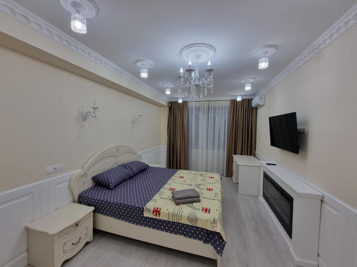 Business Class Apartments In The City Center Chişinǎu Buitenkant foto