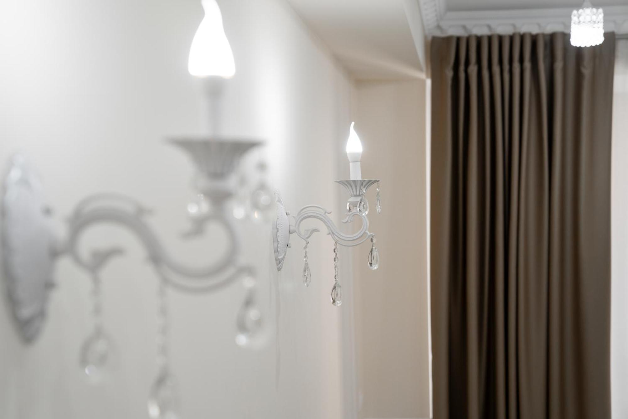 Business Class Apartments In The City Center Chişinǎu Buitenkant foto