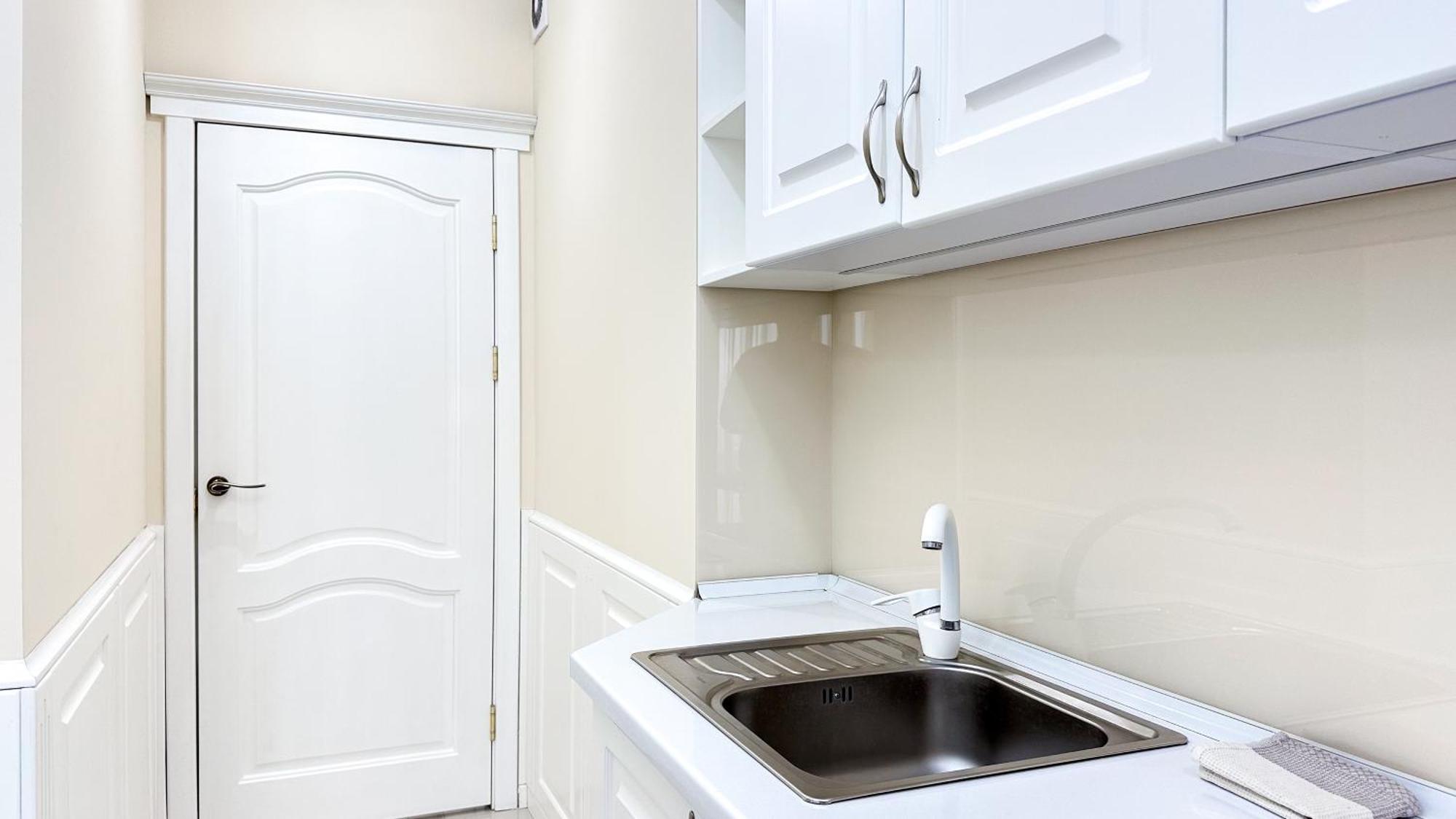 Business Class Apartments In The City Center Chişinǎu Buitenkant foto