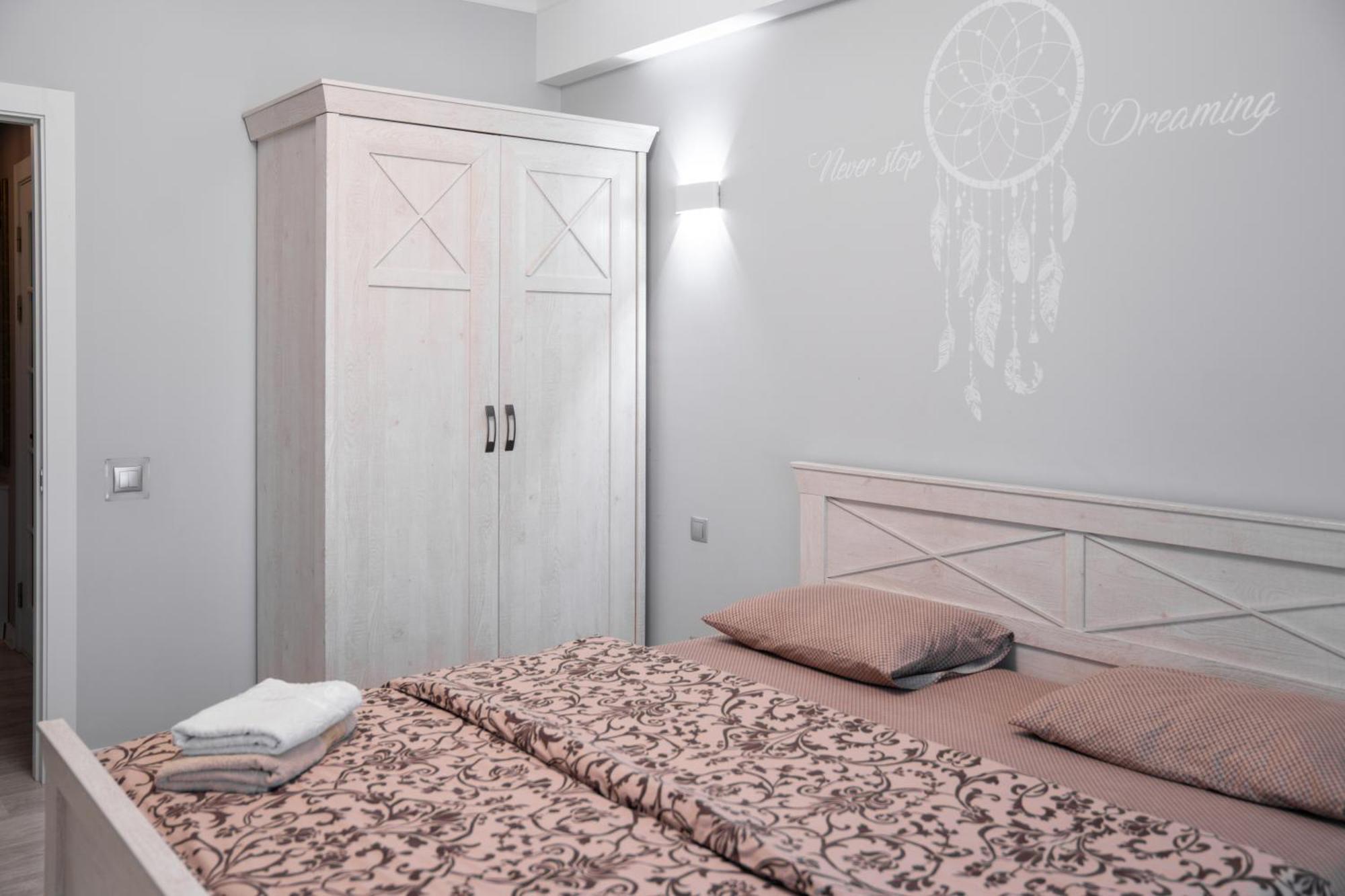 Business Class Apartments In The City Center Chişinǎu Buitenkant foto