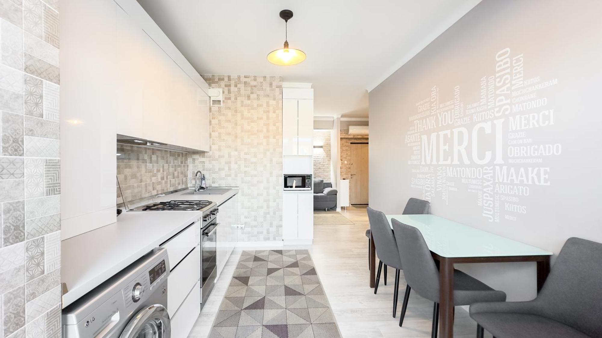 Business Class Apartments In The City Center Chişinǎu Buitenkant foto