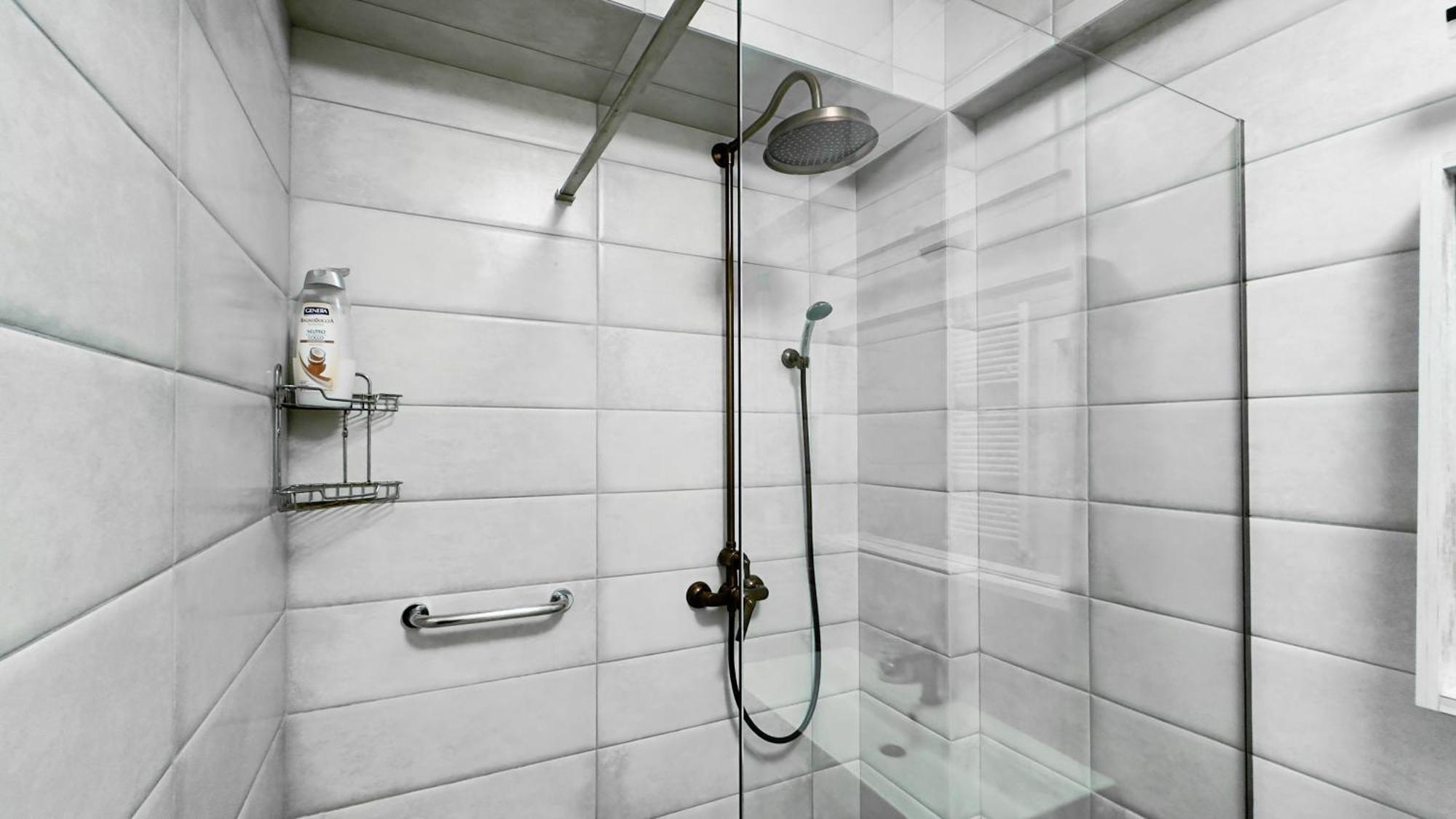 Business Class Apartments In The City Center Chişinǎu Buitenkant foto